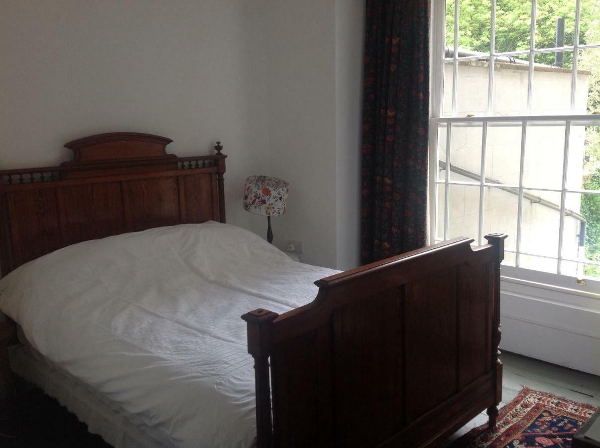 8A Spring Gardens Hotel Haverfordwest Exterior foto